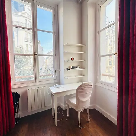 Spacious Loft In The Marais * פריז