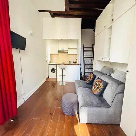 Spacious Loft In The Marais Apartmán *